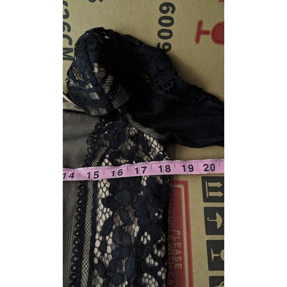 ALEXIS Lace Overlay Nude Lined 3/4 Sleeve Elastic Waist‎ Romper XS - Picture 8 of 8